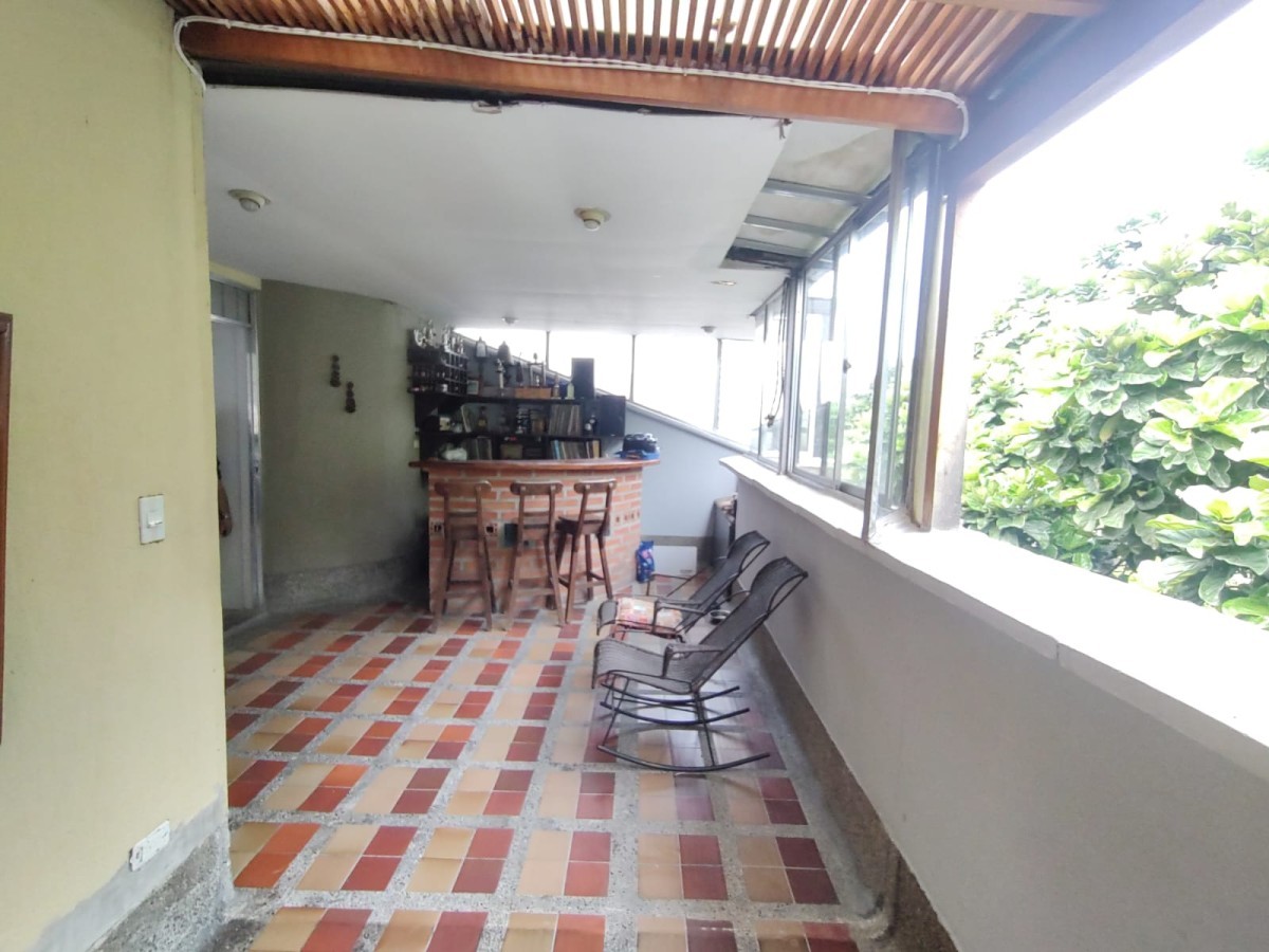Apartamento en venta en Patio bonito, Medellín 2