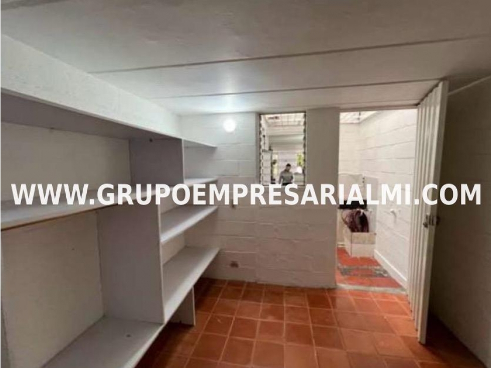 Apartaestudio en venta en Robledo, Medellín 2