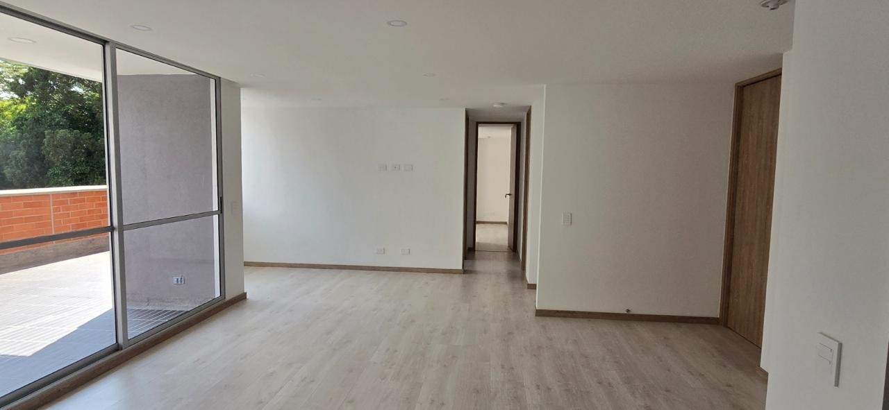 Apartamento en venta en Ditaires, Itagüí · foto 5 de 14