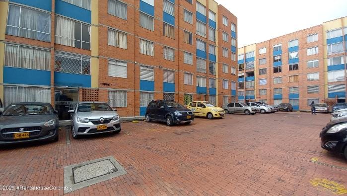 Apartamento en venta en Britalia, Bogotá · foto 4 de 17