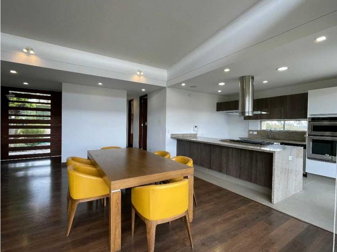 Casa de 4 alcobas en venta en La Violeta, Sopó, 287 m² · foto 6 de 24