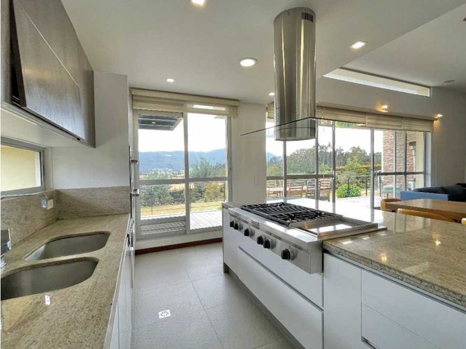 Casa de 4 alcobas en venta en La Violeta, Sopó, 287 m² · foto 11 de 24