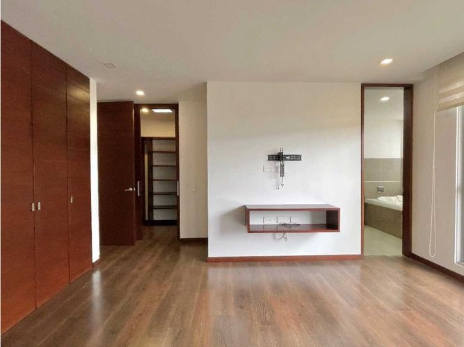 Casa de 4 alcobas en venta en La Violeta, Sopó, 287 m² · foto 14 de 24