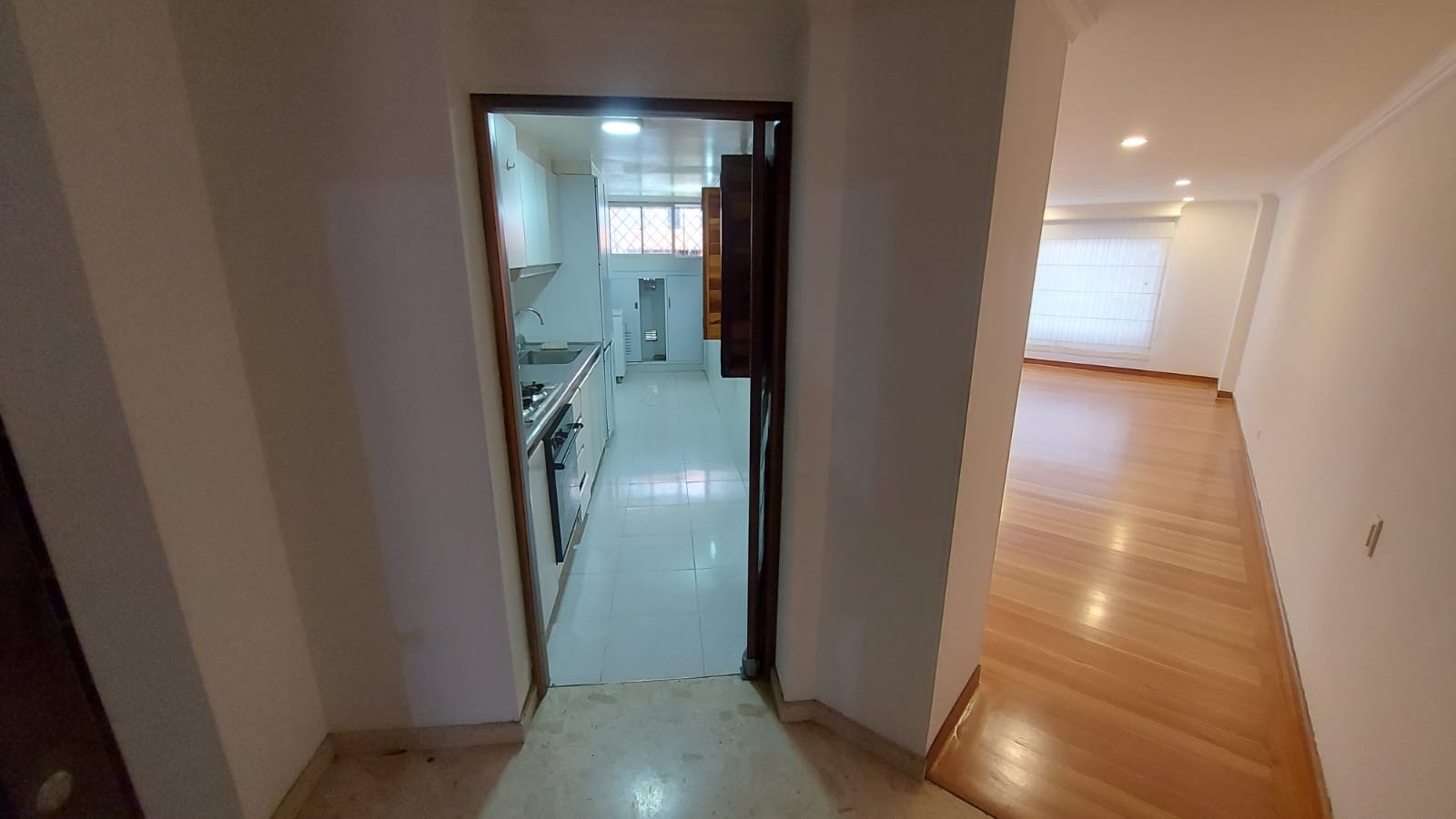 Apartamento en venta en Cedritos, Bogotá · foto 8 de 24