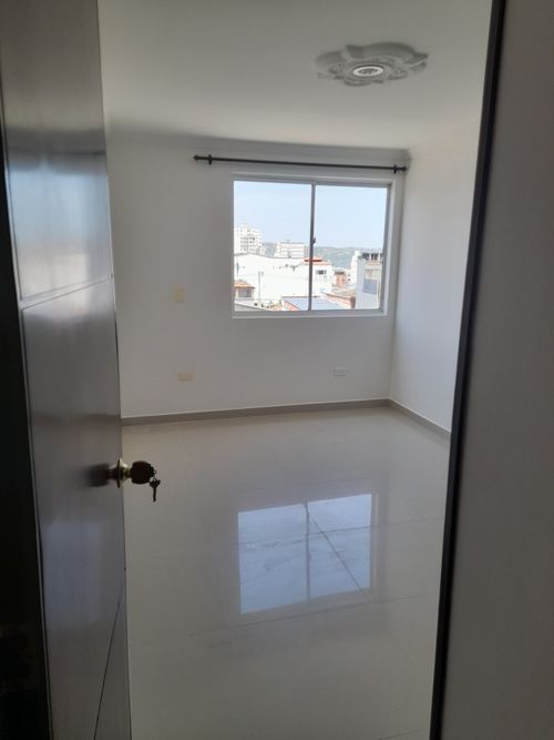 Apartamento de 2 alcobas en venta en Universidad, Bucaramanga, 54 m² · foto 6 de 14