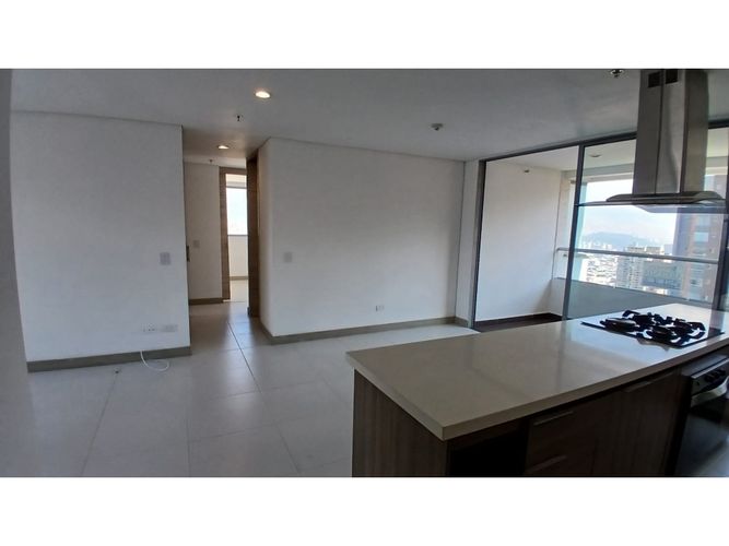 Apartamento de 2 alcobas en arriendo en Castropol, Medellín, 113 m² · foto 2 de 17