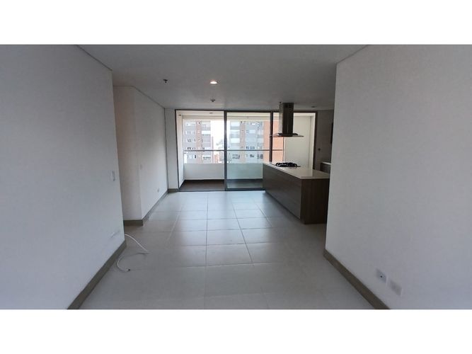 Apartamento de 2 alcobas en arriendo en Castropol, Medellín, 113 m² · foto 6 de 17