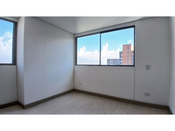 Apartamento de 2 alcobas en arriendo en Castropol, Medellín, 113 m² · foto 9 de 17