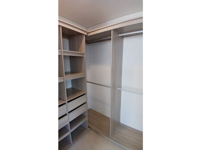 Apartamento de 2 alcobas en arriendo en Castropol, Medellín, 113 m² · foto 12 de 17