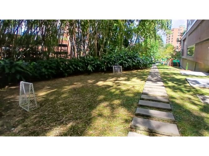 Apartamento de 2 alcobas en arriendo en Castropol, Medellín, 113 m² · foto 16 de 17