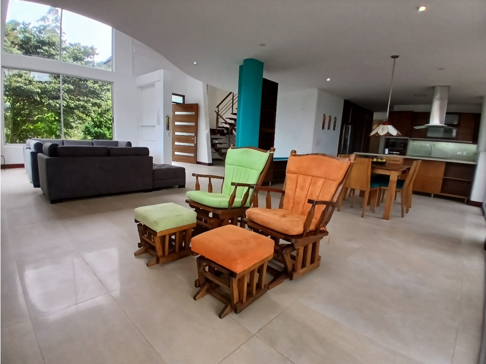 Casa en arriendo en Escobero, Medellín · foto 3 de 24