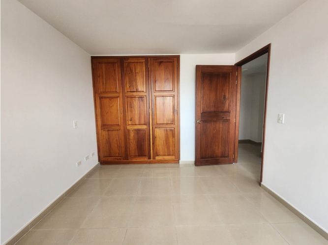 Apartamento de 3 alcobas en arriendo en El Nogal- Los Almendros, Medellín, 110 m² · foto 7 de 15