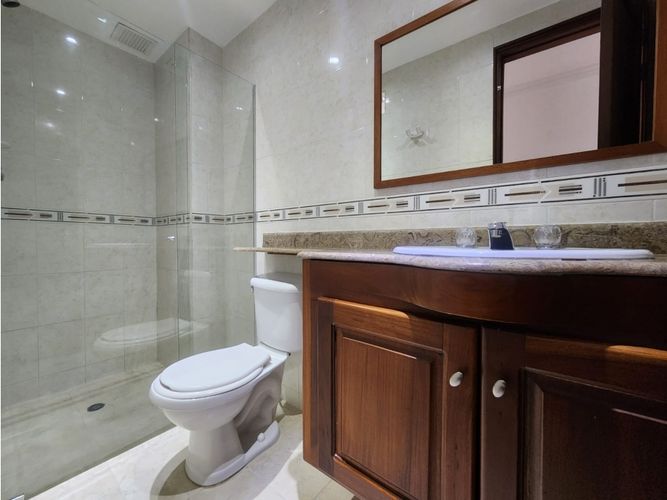Apartamento de 3 alcobas en arriendo en El Nogal- Los Almendros, Medellín, 110 m² · foto 8 de 15