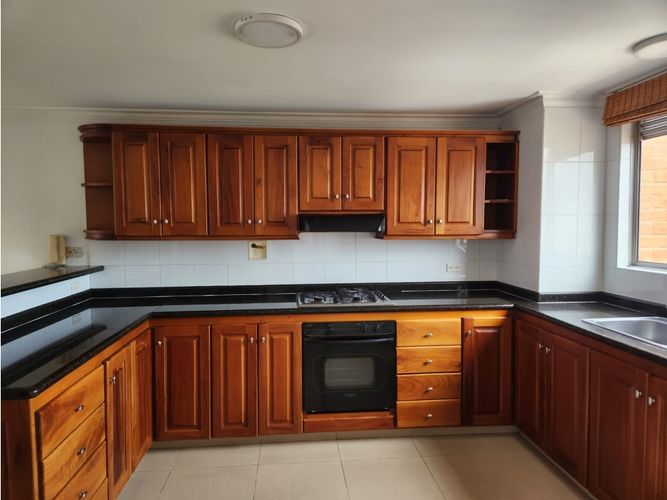 Apartamento de 3 alcobas en arriendo en El Nogal- Los Almendros, Medellín, 110 m² · foto 10 de 15
