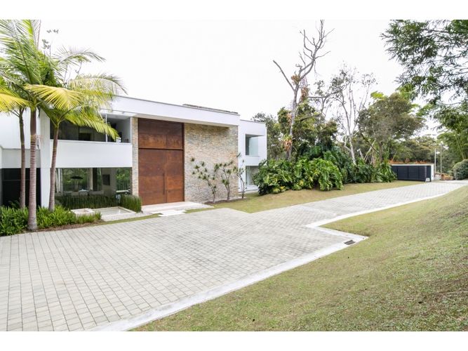 Casa de 4 alcobas en venta en Guayabito, Medellín, 670 m² · foto 5 de 17