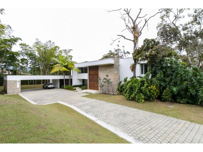 Casa de 4 alcobas en venta en Guayabito, Medellín, 670 m² · foto 6 de 17