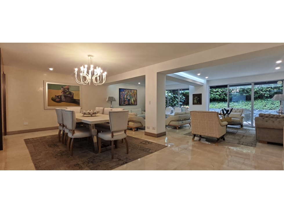 Casa en Arriendo en Castropol, Medellín