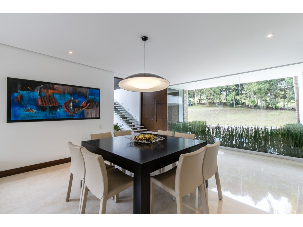 Casa en arriendo en Guayabito, Medellín · foto 3 de 17