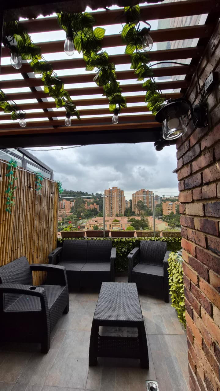 Apartamento en venta en Gratamira, Bogotá · foto 3 de 18