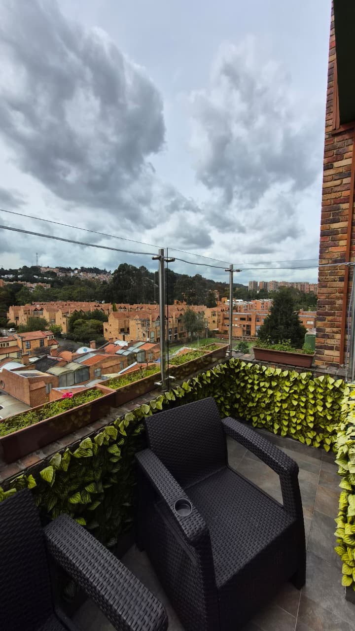 Apartamento en venta en Gratamira, Bogotá · foto 2 de 18