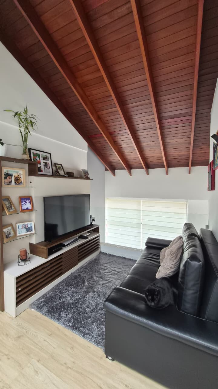 Apartamento en venta en Gratamira, Bogotá · foto 8 de 18