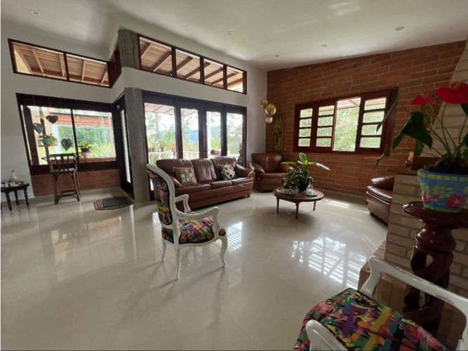 Casa de 4 alcobas en venta en Las Palmas, Envigado, 500 m² · foto 10 de 18