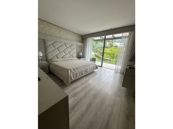 Casa de 5 alcobas en venta en Las Palmas, Envigado, 830 m² · foto 13 de 23