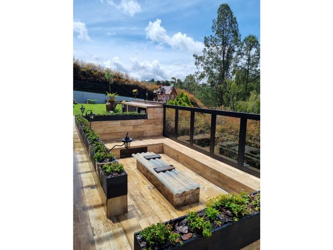 Casa de 4 alcobas en venta en Vía Las Palmas, Medellín, 563 m² · foto 5 de 24
