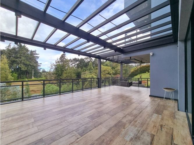 Casa de 4 alcobas en venta en Vía Las Palmas, Medellín, 563 m² · foto 9 de 24