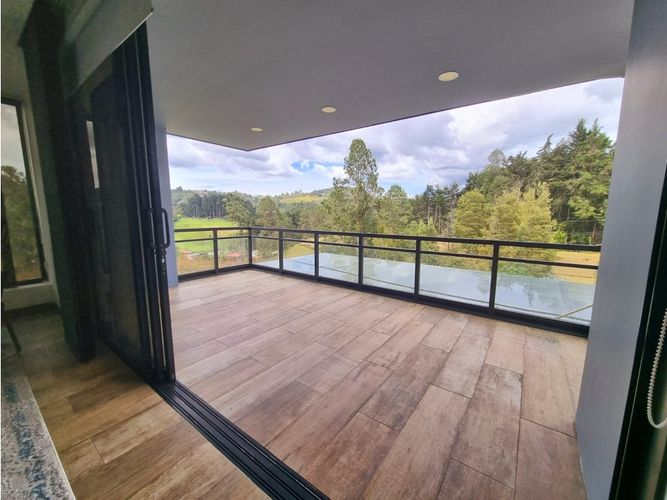 Casa de 4 alcobas en venta en Vía Las Palmas, Medellín, 563 m² · foto 10 de 24