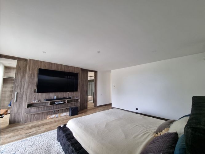 Casa de 4 alcobas en venta en Vía Las Palmas, Medellín, 563 m² · foto 13 de 24