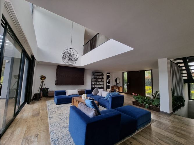 Casa de 4 alcobas en venta en Vía Las Palmas, Medellín, 563 m² · foto 19 de 24
