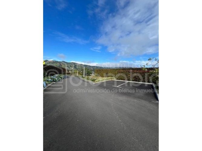 Lote en venta en Pantanillo, Envigado, 2151 m² · foto 6 de 22