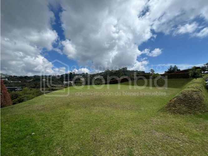 Lote en venta en Pantanillo, Envigado, 2151 m² · foto 13 de 22