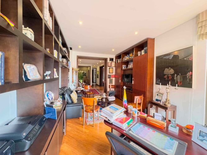 Apartamento en venta en Santa Barbara Alta, Bogotá · foto 8 de 22