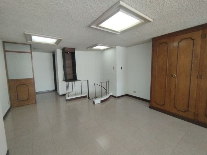 Oficina en arriendo en Laureles, Medellín, 73 m² · foto 2 de 15