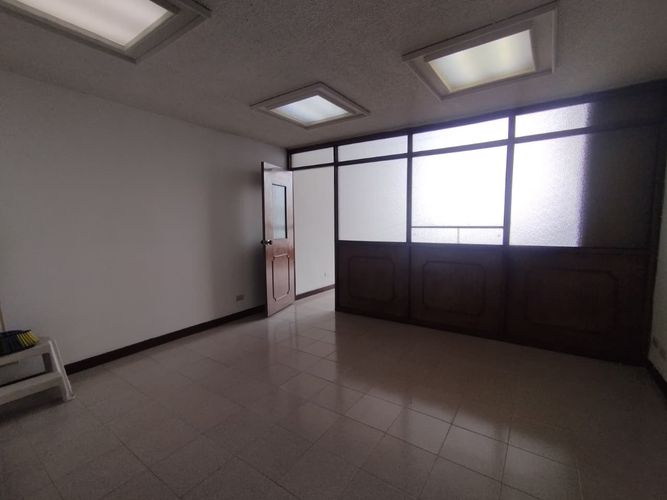 Oficina en arriendo en Laureles, Medellín, 73 m² · foto 10 de 15