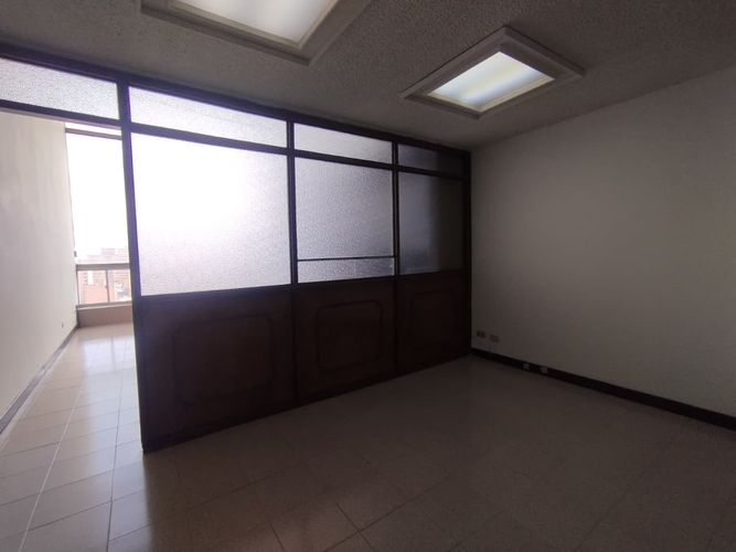 Oficina en arriendo en Laureles, Medellín, 73 m² · foto 12 de 15
