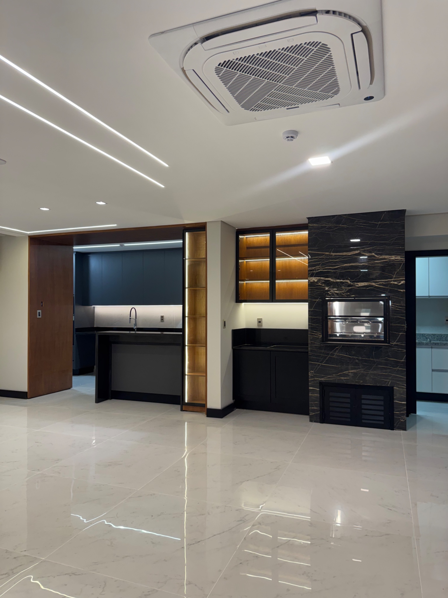 VENTA – Exclusivo Dúplex a Estrenar en el Corazón de Mburucuyá: Lujo y Confort Moderno. — foto 2