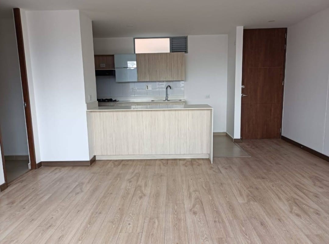1BR Apartment in El tesoro (78 m²) - 3
