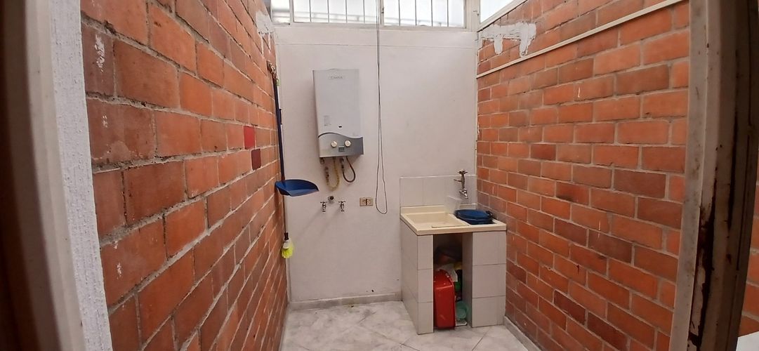 Casa de 3 alcobas en venta en Versalles, Floridablanca, 110 m² · foto 15 de 22