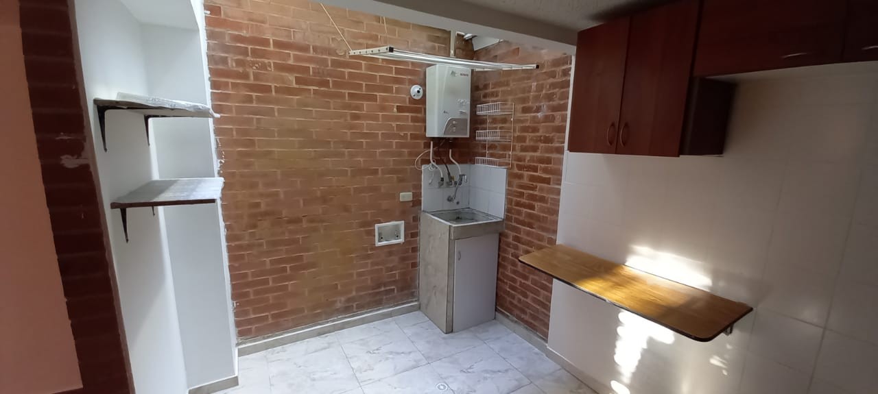 Casa en venta en Mirandela, Bogotá · foto 4 de 23