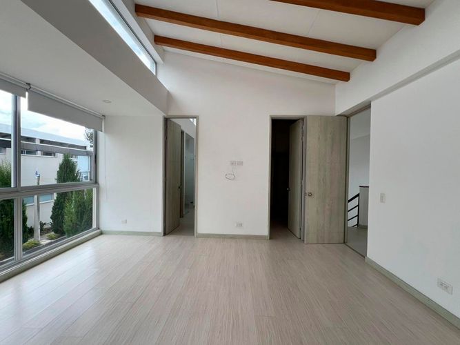 Casa de 3 alcobas en venta en El Porvenir, Rionegro, 168 m² · foto 3 de 18