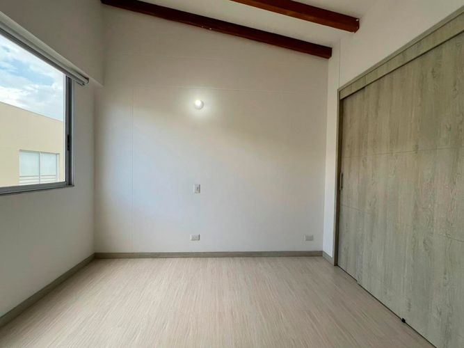 Casa de 3 alcobas en venta en El Porvenir, Rionegro, 168 m² · foto 10 de 18