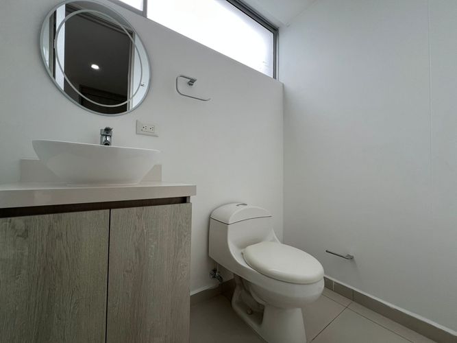 Casa de 3 alcobas en venta en El Porvenir, Rionegro, 168 m² · foto 16 de 18