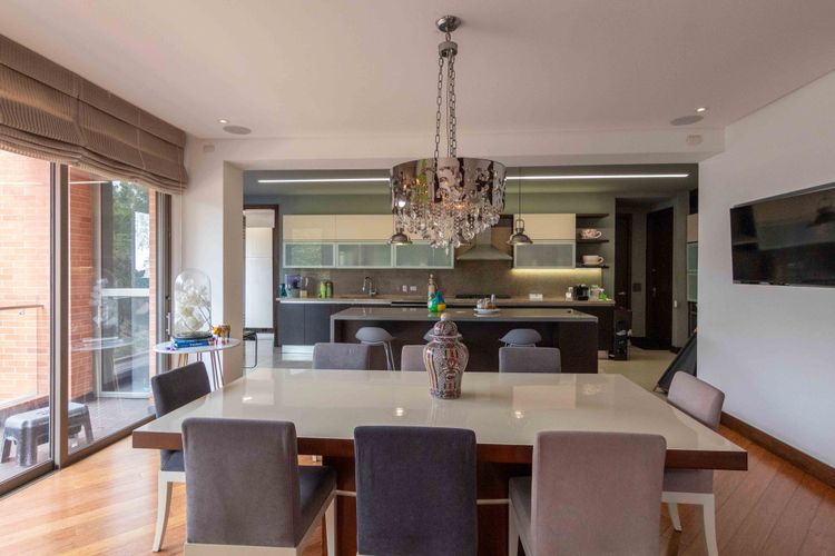 Apartamento de 3 alcobas en venta en Cerros De Los Alpes, Bogotá, 326 m² · foto 10 de 24