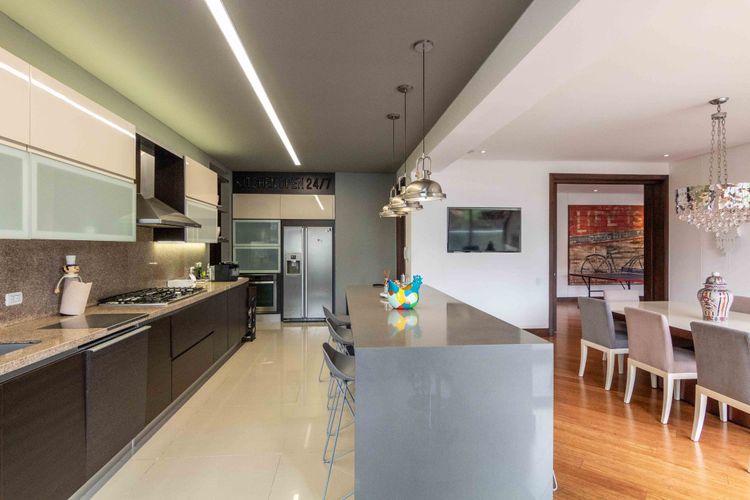 Apartamento de 3 alcobas en venta en Cerros De Los Alpes, Bogotá, 326 m² · foto 17 de 24
