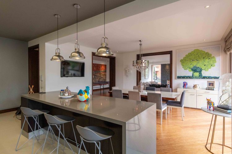 Apartamento de 3 alcobas en venta en Cerros De Los Alpes, Bogotá, 326 m² · foto 18 de 24