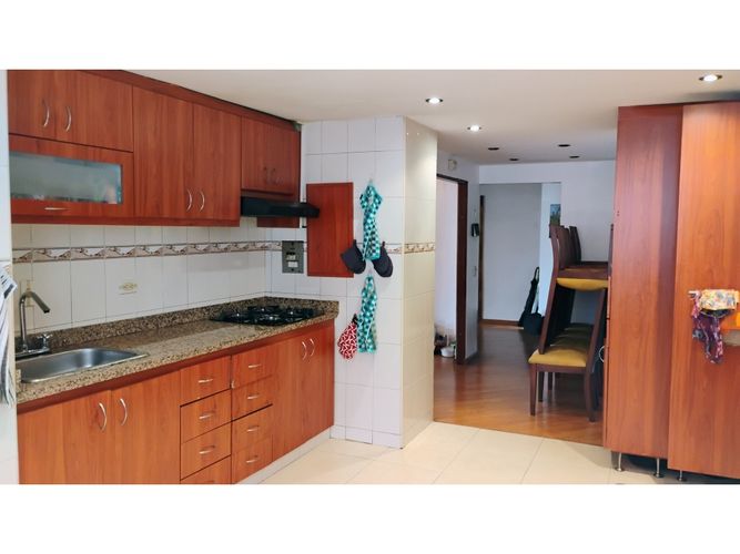 Apartamento en venta en Santa Barbara, Bogotá, 150 m² · foto 7 de 17