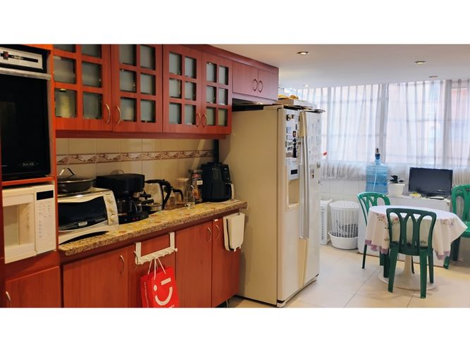 Apartamento en venta en Santa Barbara, Bogotá, 150 m² · foto 8 de 17